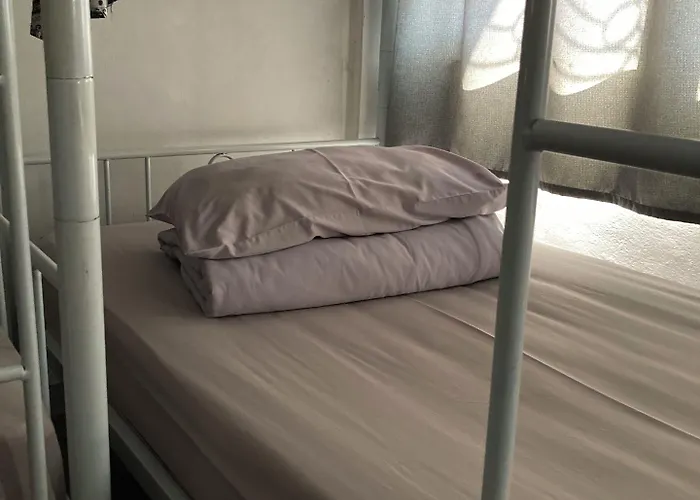 - 호텔